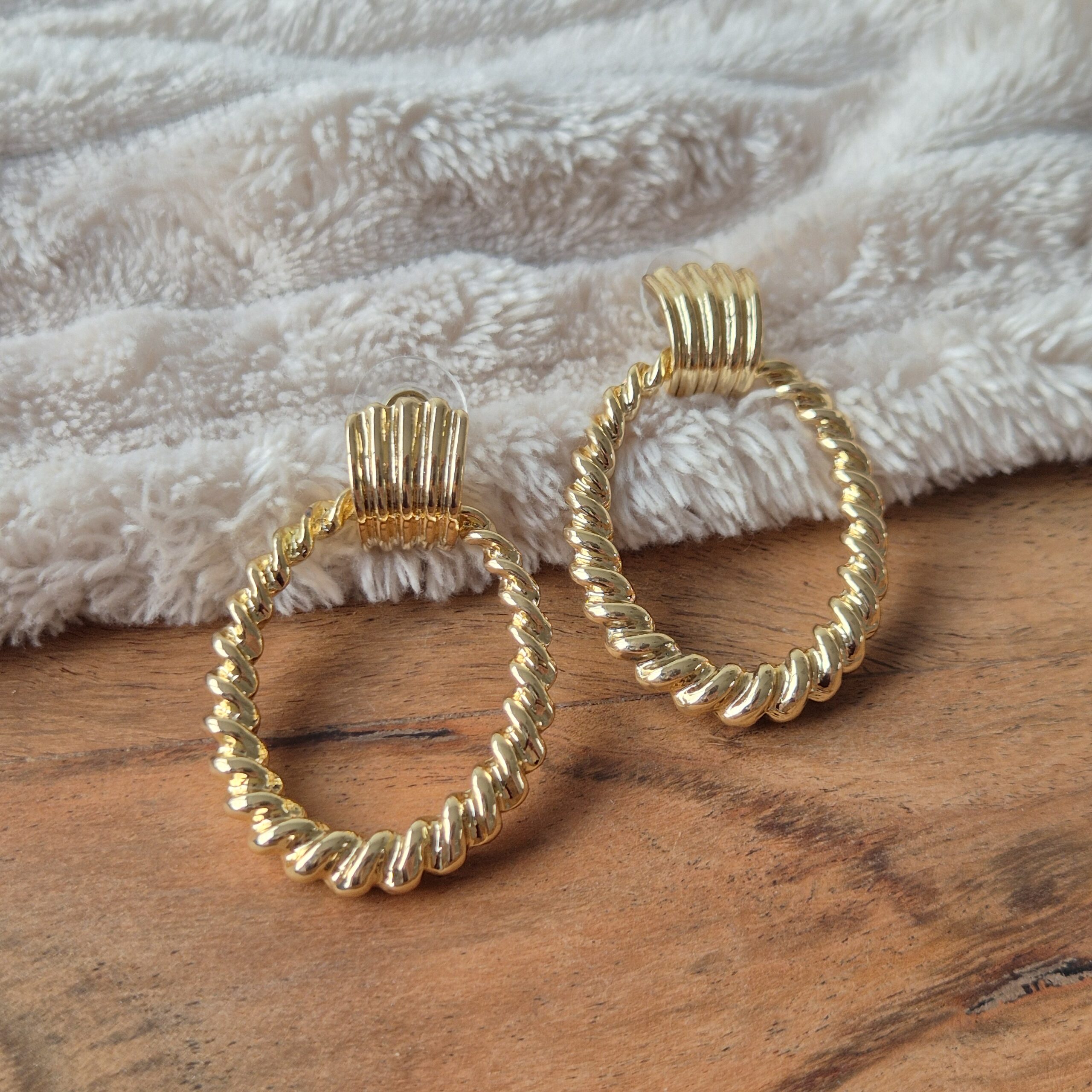 oorstekers goud, stainless steel, juwelen, feest oorbellen, galajurk, webshop, sieraden oorstekers goud, stainless steel, juwelen, feest oorbellen, galajurk, webshop, sieraden